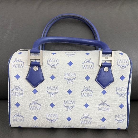 MCM Visetos Princess Lion Boston Bag Multi Color - Picture 2 of 13